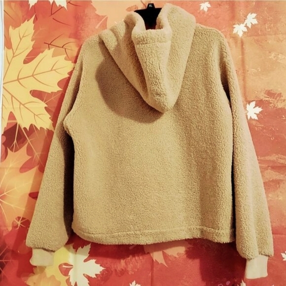 TEDDY BEAR PLUSH TAN PULLOVER HOODIE WITH FRONT POCKET WOMEN'S SIZE M - Picture 2 of 6